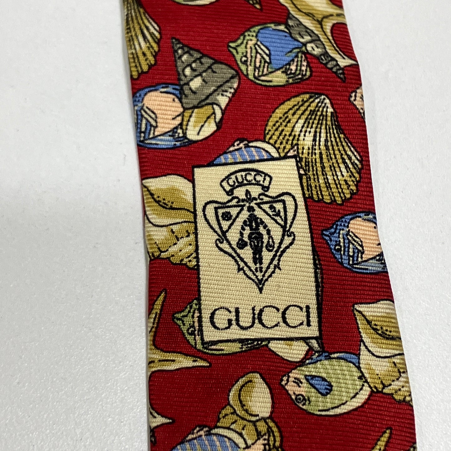 gucci '90s cravatta in seta rossa con conchiglie