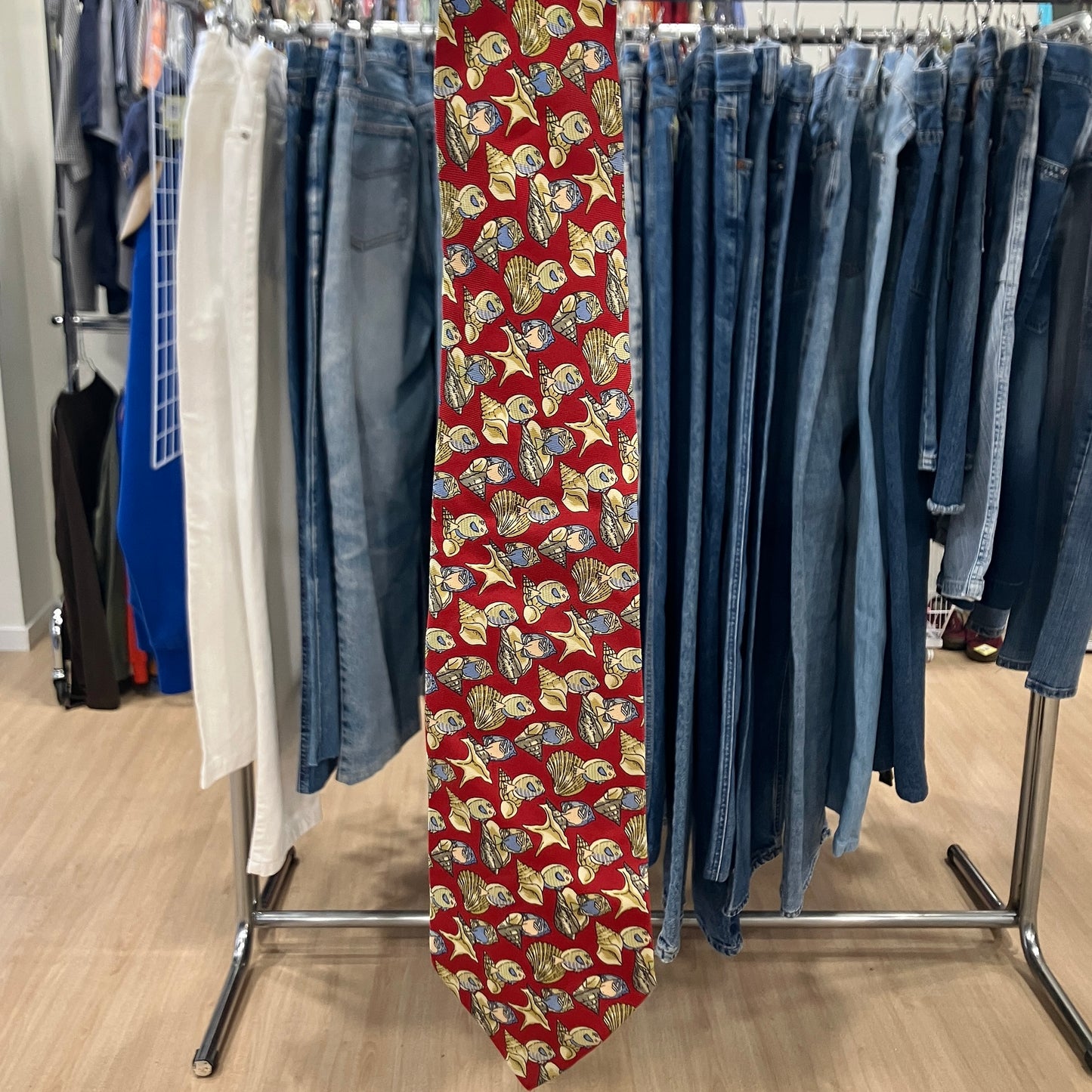 gucci '90s cravatta in seta rossa con conchiglie