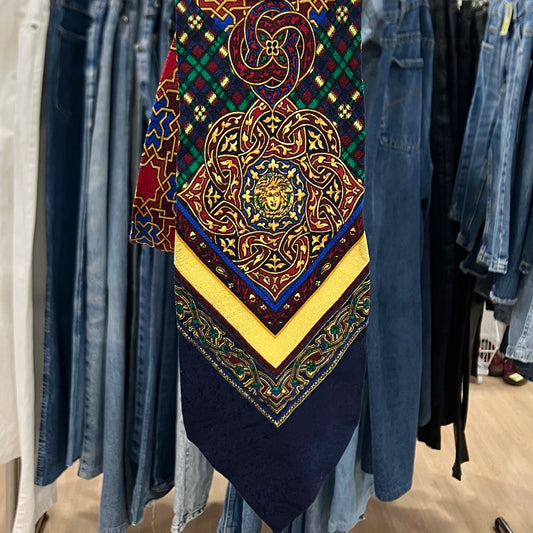 gianni versace '90s cravatta in seta multicolor con stampa geometrica medusa
