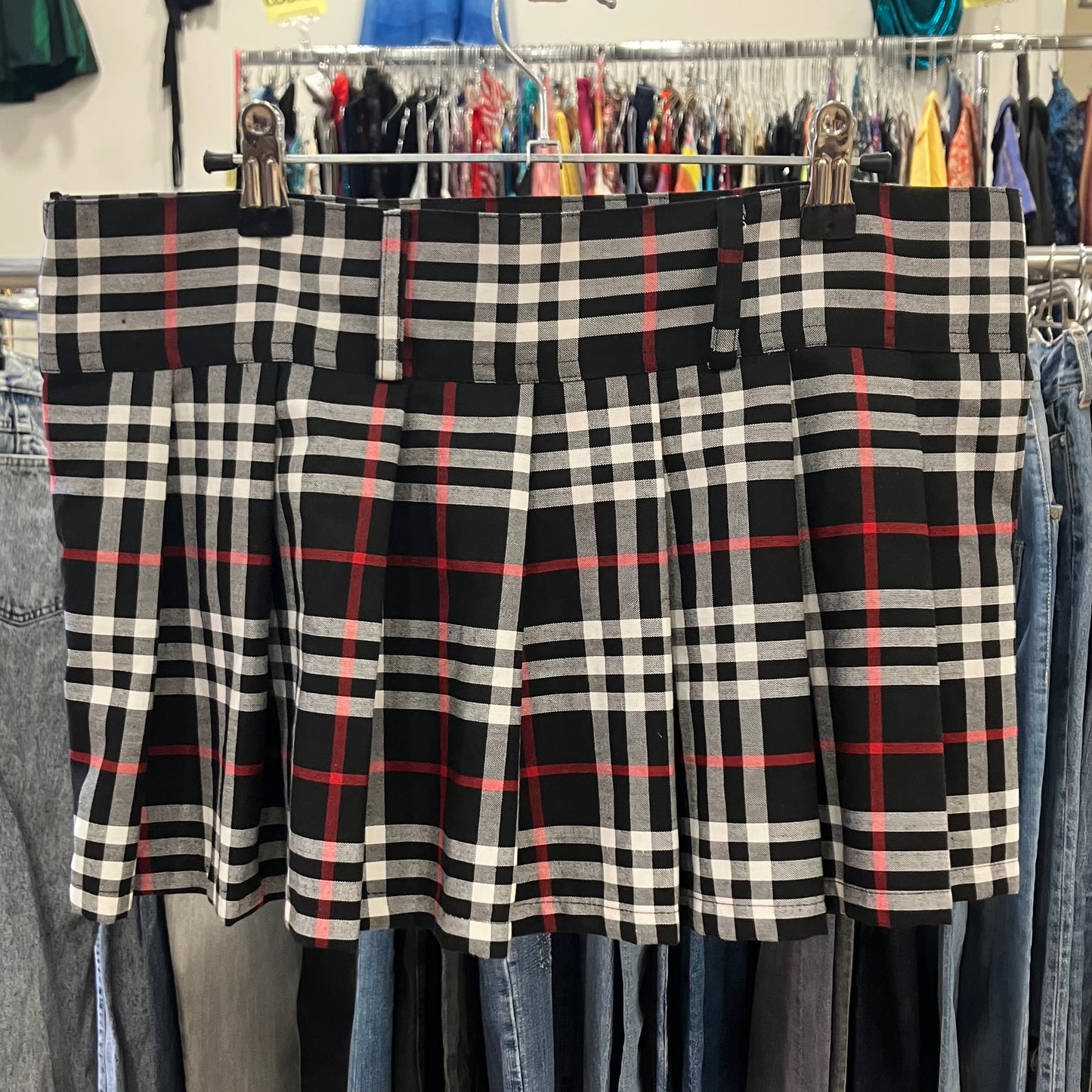 divas world black white plaid checkprint pleated miniskirt