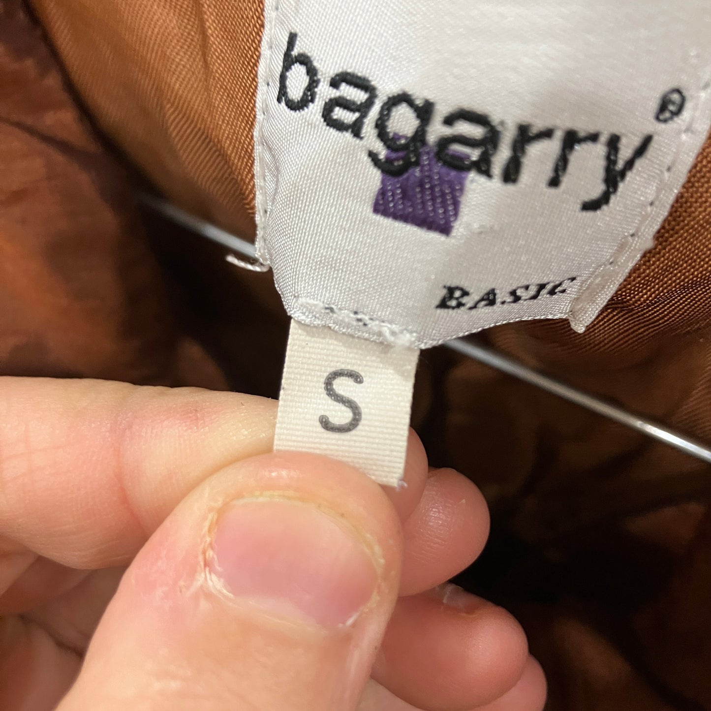 bagarry '00s gilet imbottito marrone con balze