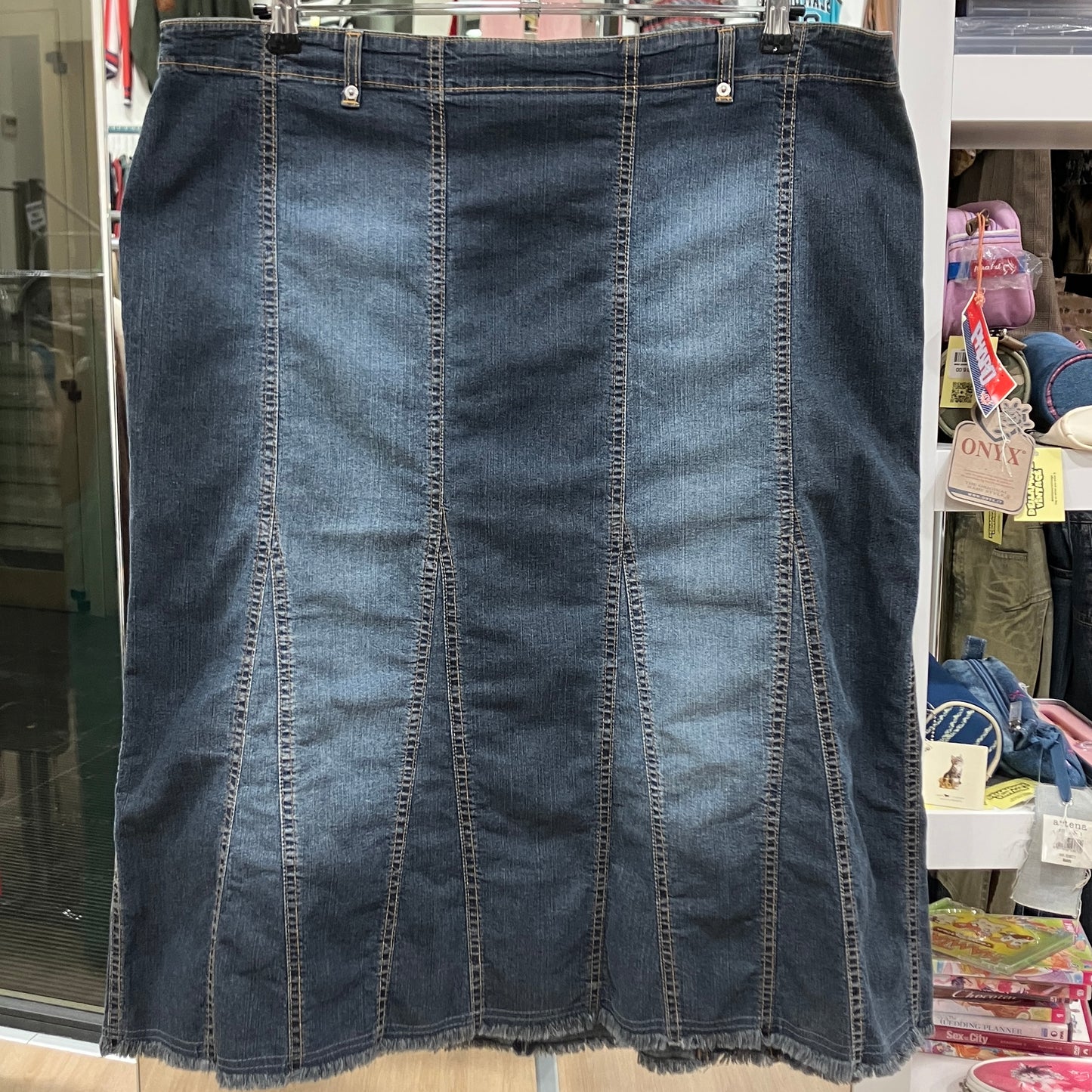 marina rinaldi sport '00s gonna midi in denim washed con rifiniture frangiate
