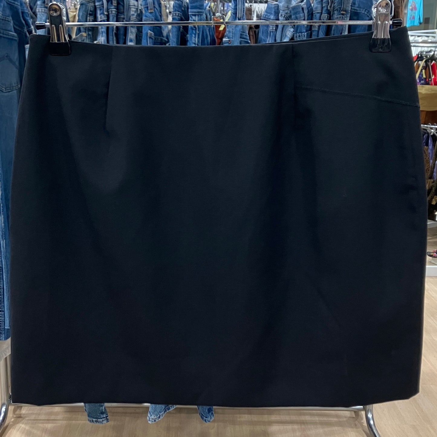 magia 00s black wool silk mini pencil skirt