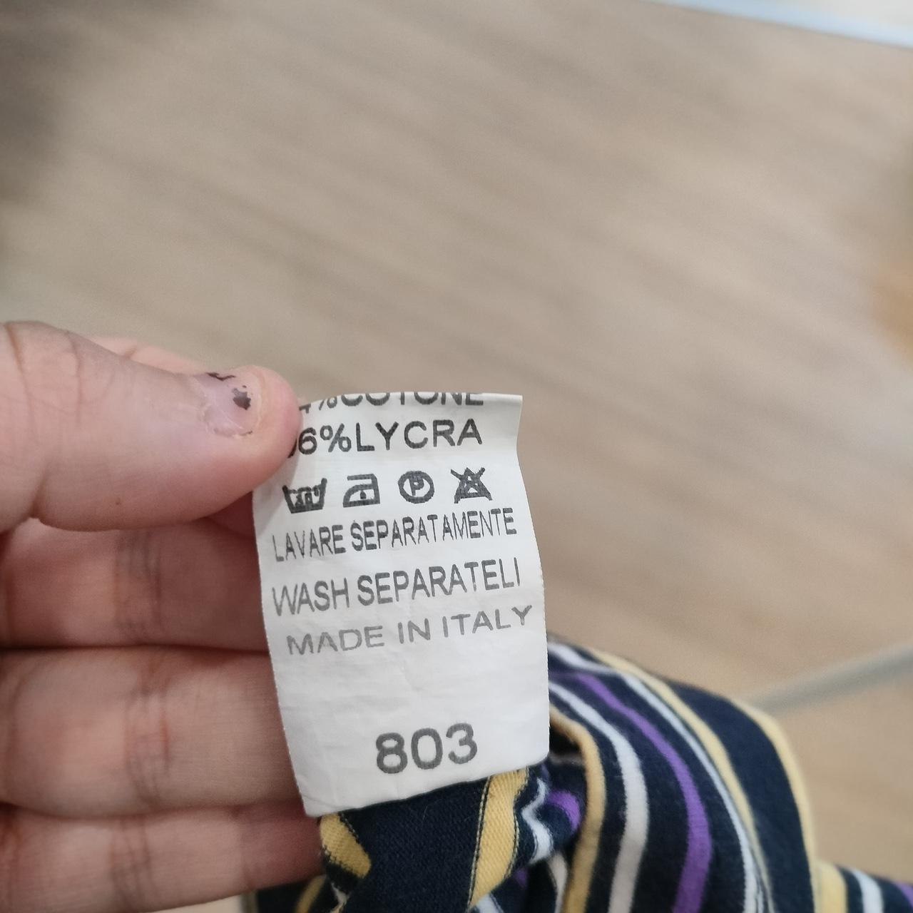 Magliette gialle e viola da uomo