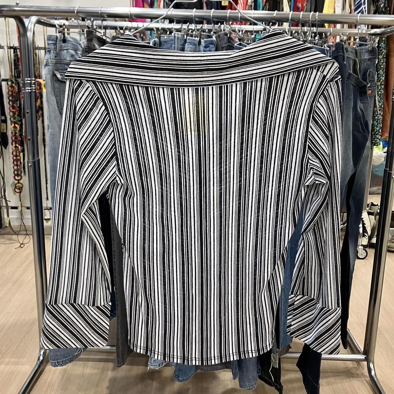 Hiatus black and white striped shirt